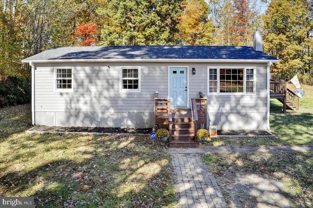 565 Venable Road Palmyra VA 22963