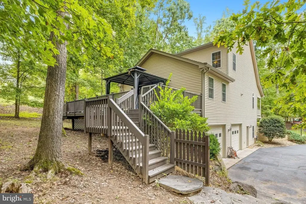 198 Jefferson Drive Palmyra VA 22963