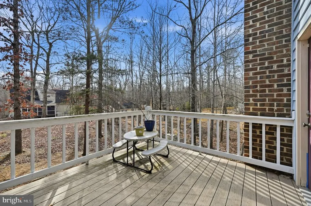 25 Woodlawn Drive Palmyra VA 22963