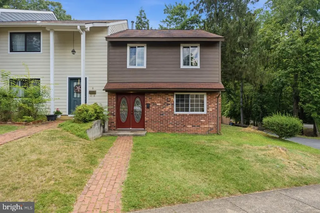 5 Woodlake Drive Charlottesville VA 22901