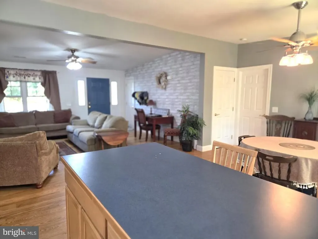 7599 Secretarys Sand Road Schuyler VA 22969