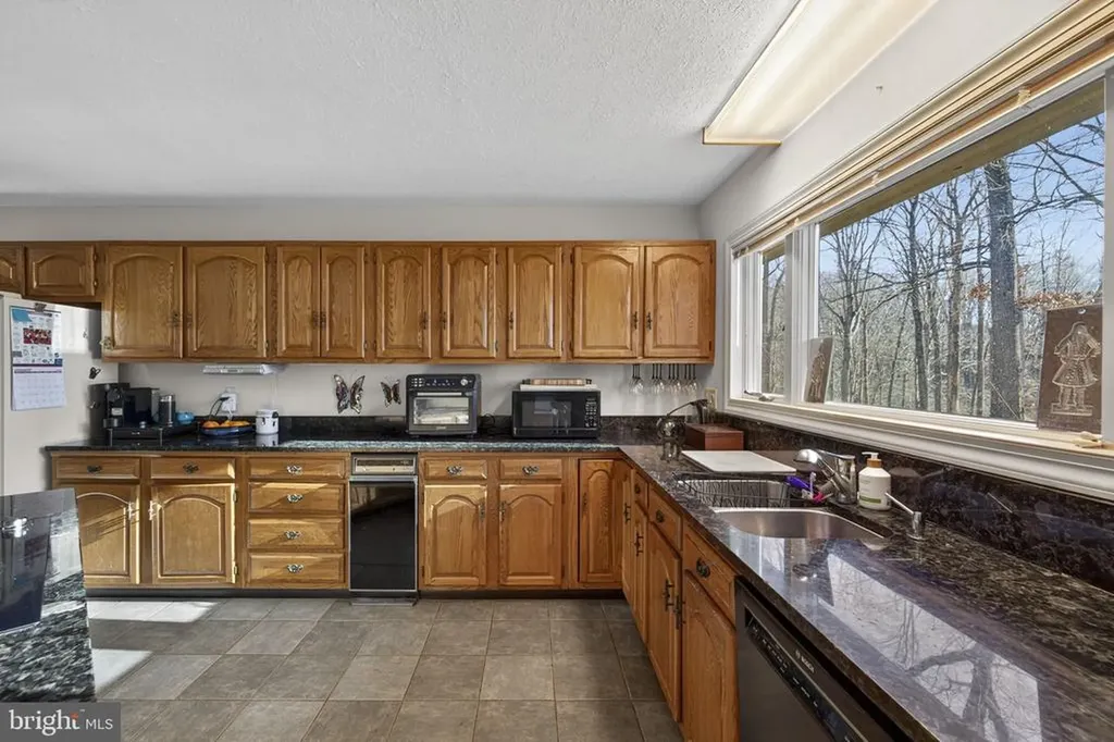 4500 Winery Lane Barboursville VA 22923