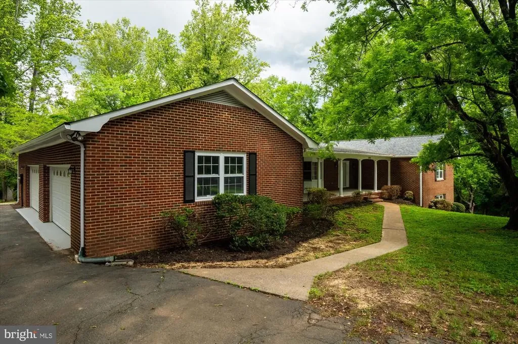 3000 Earlysville Road Earlysville VA 22936