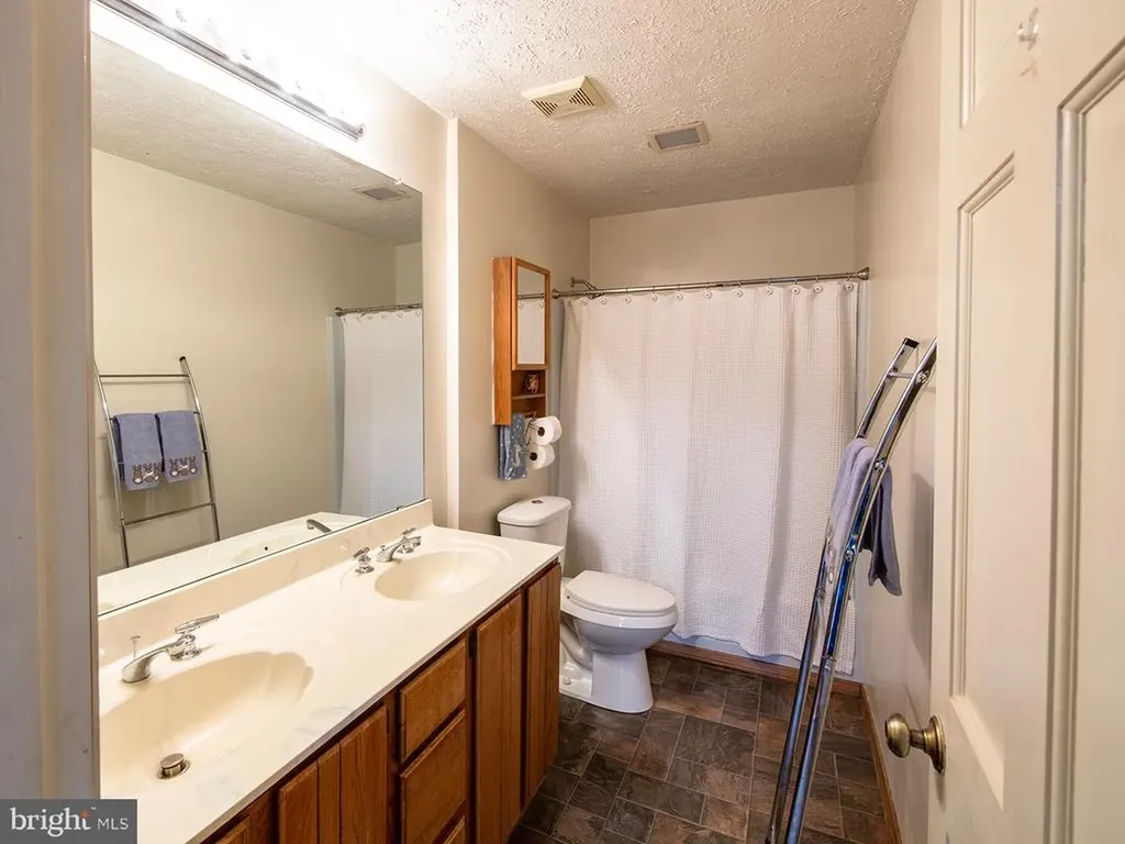 4500 Winery Lane Barboursville VA 22923