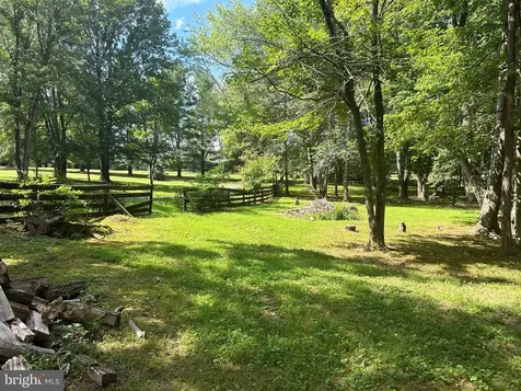 13078 Breezy Knoll Lane Amissville VA 20106
