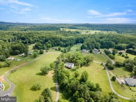 15445 Lake Vista Lane Culpeper VA 22701