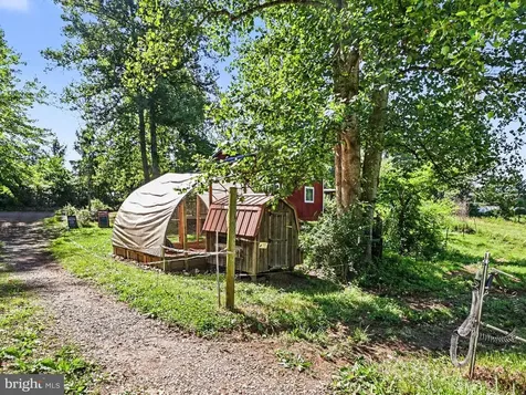 3085 Indian Run Road Amissville VA 20106
