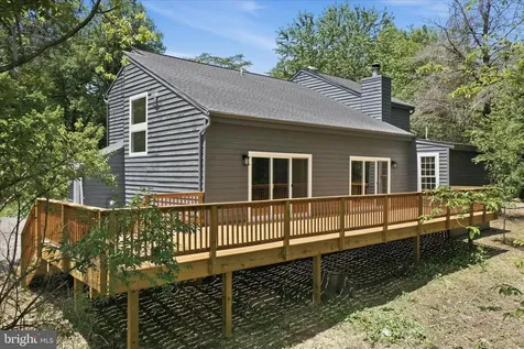 2391 Holly Springs Road Amissville VA 20106