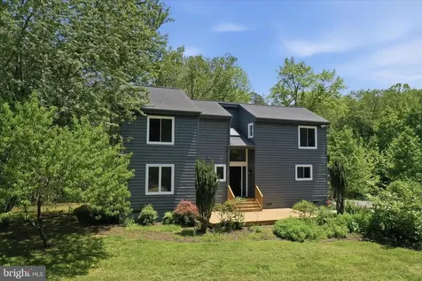 2391 Holly Springs Road Amissville VA 20106