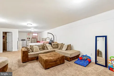 859 Woodcrest Loop Culpeper VA 22701