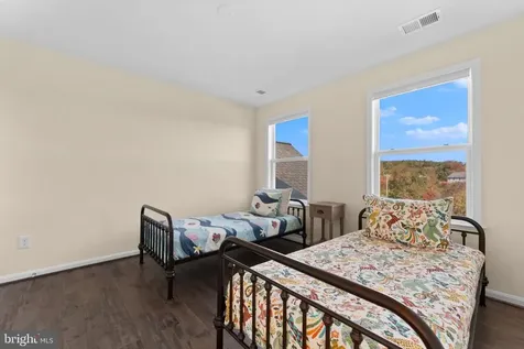 10444 Quartz Avenue Culpeper VA 22701