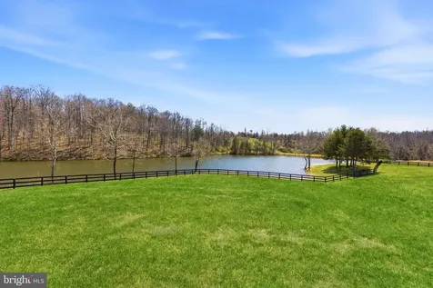 5191 Beach Ridge Lane Amissville VA 20106