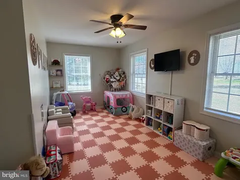 1300 Clatterbuck Lane Amissville VA 20106