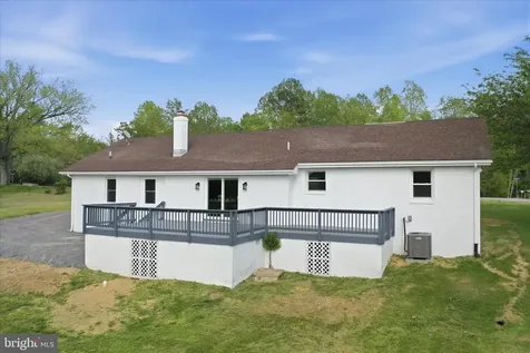 2502 Holly Springs Amissville VA 20106