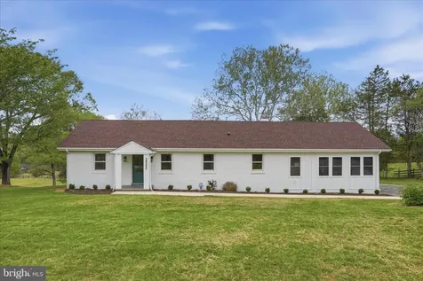 2502 Holly Springs Amissville VA 20106