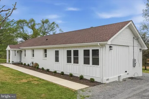 2502 Holly Springs Amissville VA 20106
