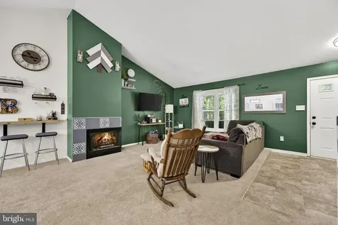 19106 Loggers Road Culpeper VA 22701