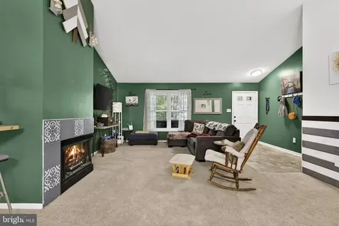 19106 Loggers Road Culpeper VA 22701