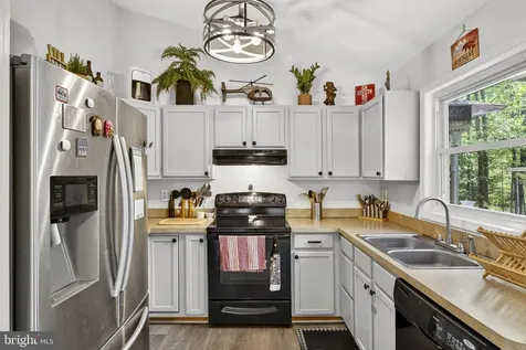 19106 Loggers Road Culpeper VA 22701