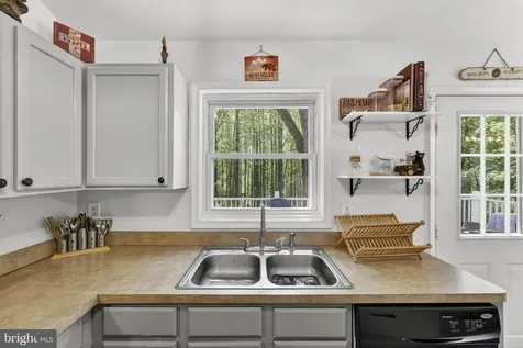 19106 Loggers Road Culpeper VA 22701
