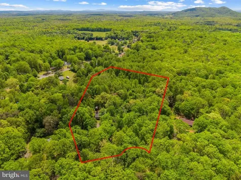 19106 Loggers Road Culpeper VA 22701