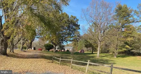 18019 Lee Highway Amissville VA 20106