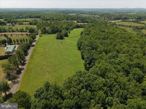 4266 Indian Run Road Amissville VA 20106