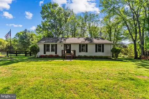 3277 Holly Springs Road Amissville VA 20106