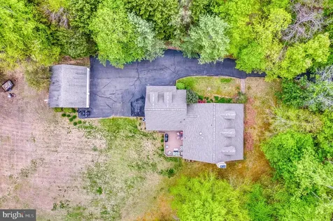 2356 Wildwood Circle Amissville VA 20106