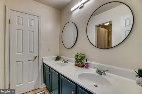 1393 Red Oak Way N Culpeper VA 22701