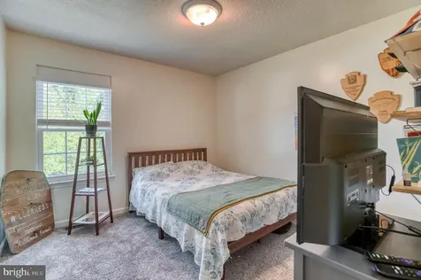 1393 Red Oak Way N Culpeper VA 22701