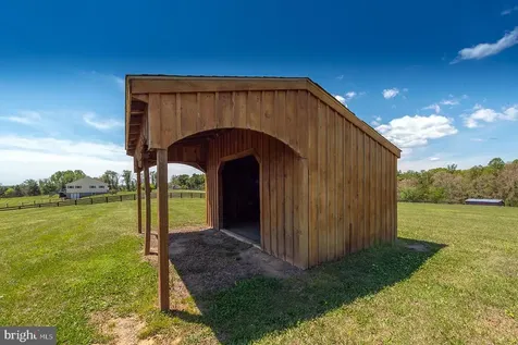 5265 Bear Hollow Lane Amissville VA 20106