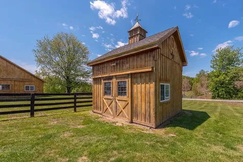 5265 Bear Hollow Lane Amissville VA 20106
