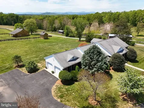 5265 Bear Hollow Lane Amissville VA 20106