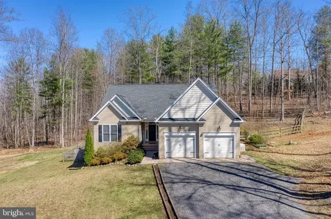 10137 Lake Crest Place Culpeper VA 22701