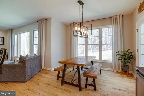10137 Lake Crest Place Culpeper VA 22701