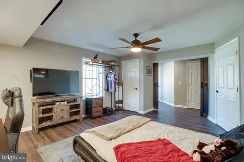 10137 Lake Crest Place Culpeper VA 22701