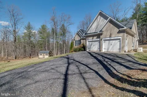 10137 Lake Crest Place Culpeper VA 22701