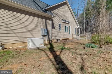 10137 Lake Crest Place Culpeper VA 22701