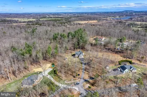 10137 Lake Crest Place Culpeper VA 22701