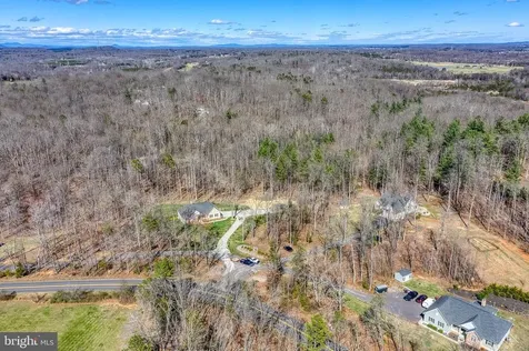 10137 Lake Crest Place Culpeper VA 22701