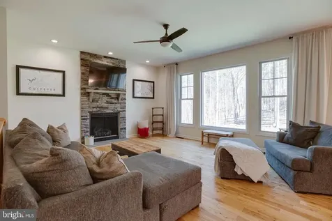 10137 Lake Crest Place Culpeper VA 22701