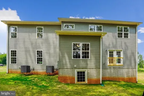 13053 Korea Road Amissville VA 20106