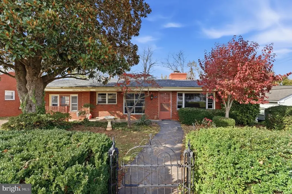 934 East Street Extension N Culpeper VA 22701