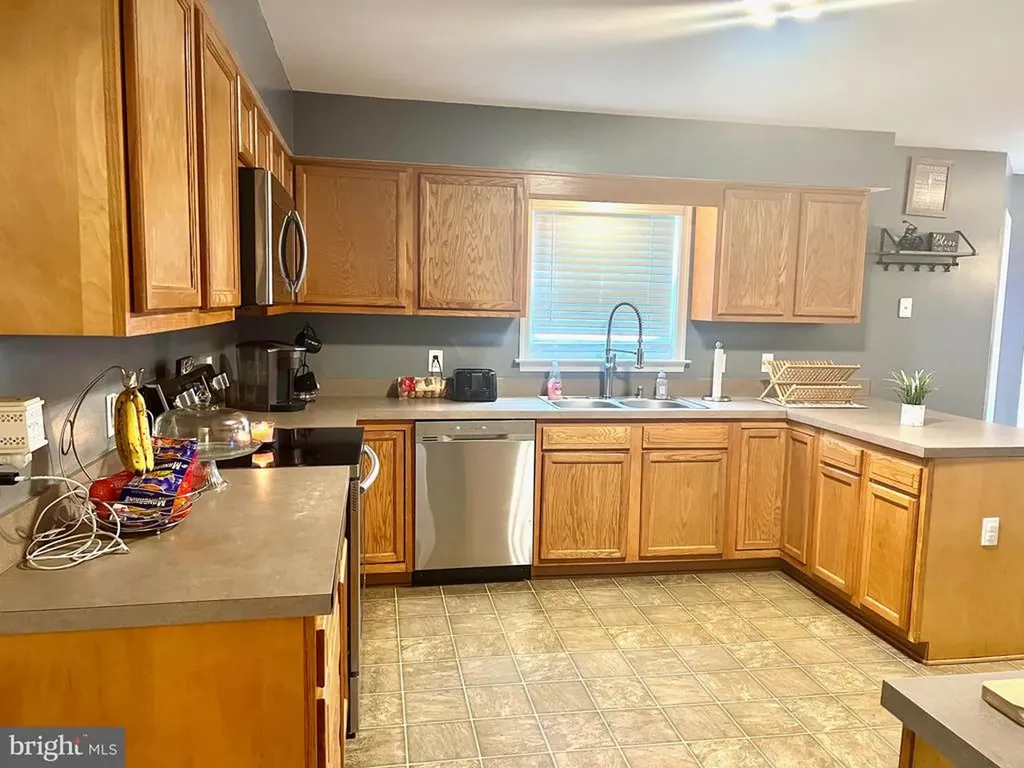 17034 Lee Highway Amissville VA 20106