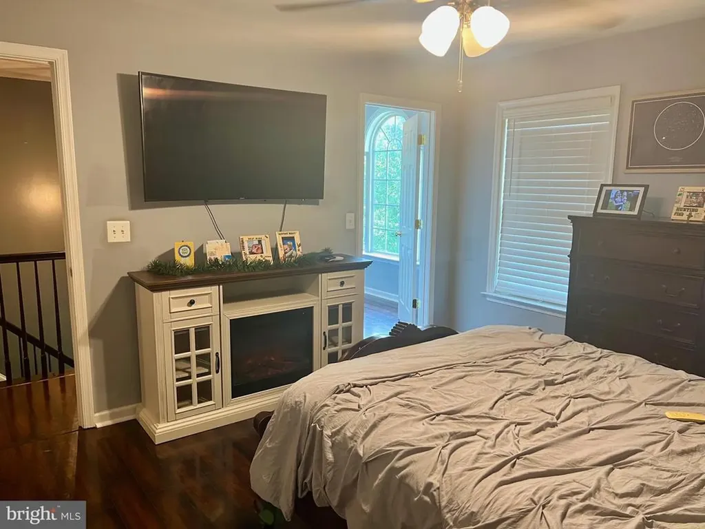 17034 Lee Highway Amissville VA 20106