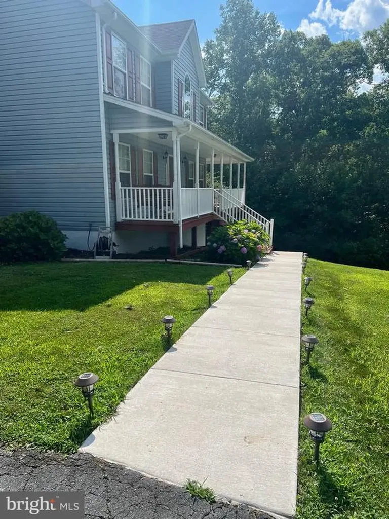 17034 Lee Highway Amissville VA 20106