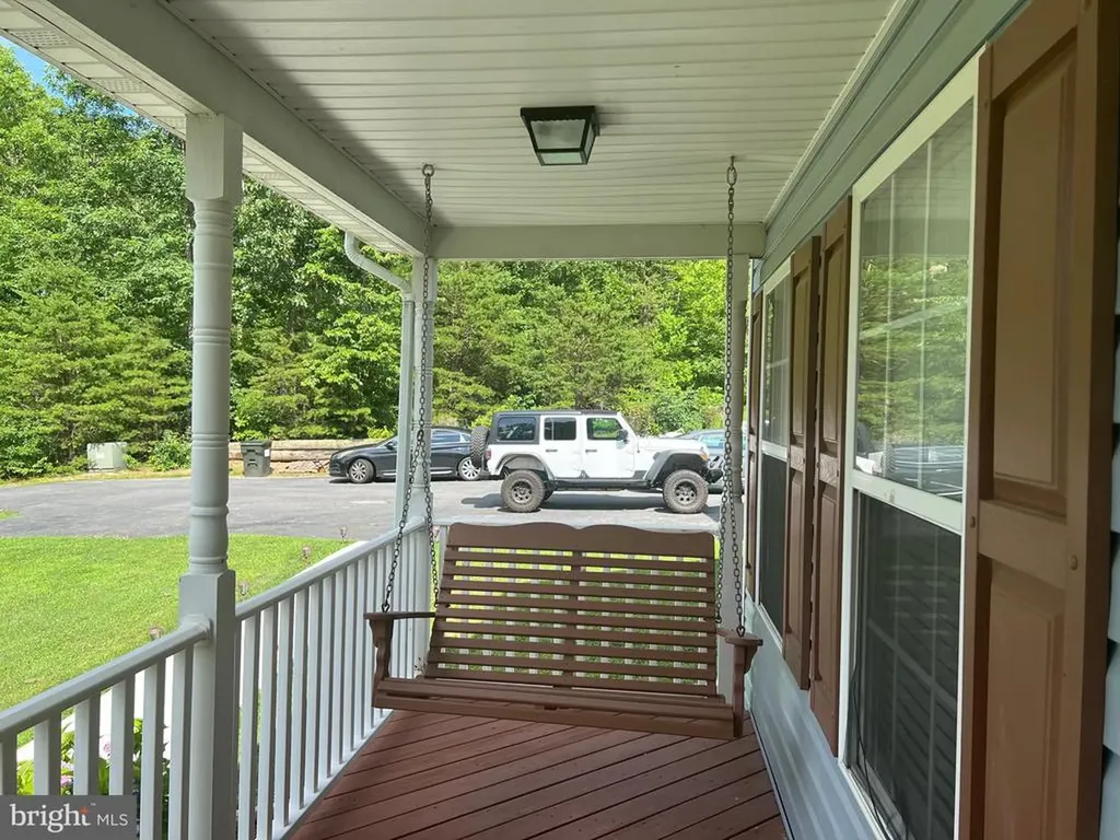 17034 Lee Highway Amissville VA 20106