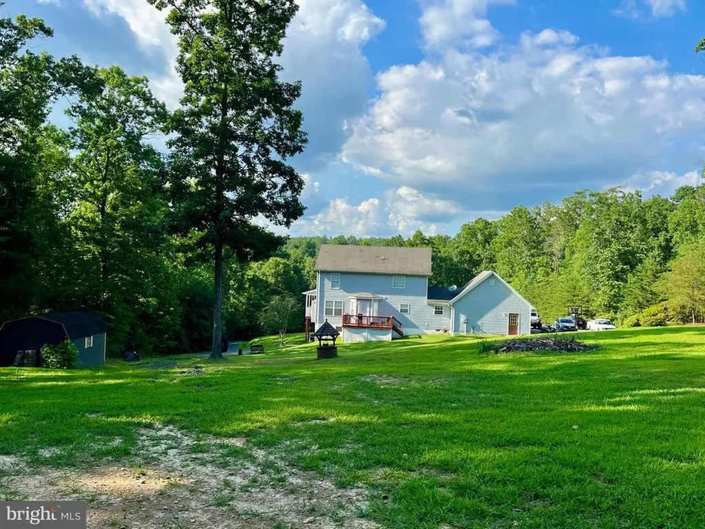 17034 Lee Highway Amissville VA 20106