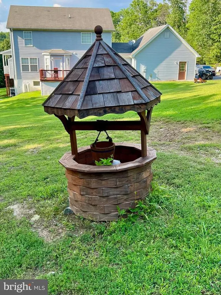 17034 Lee Highway Amissville VA 20106